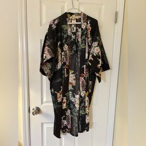 Japanese Floral Black Kimono Robe NEW